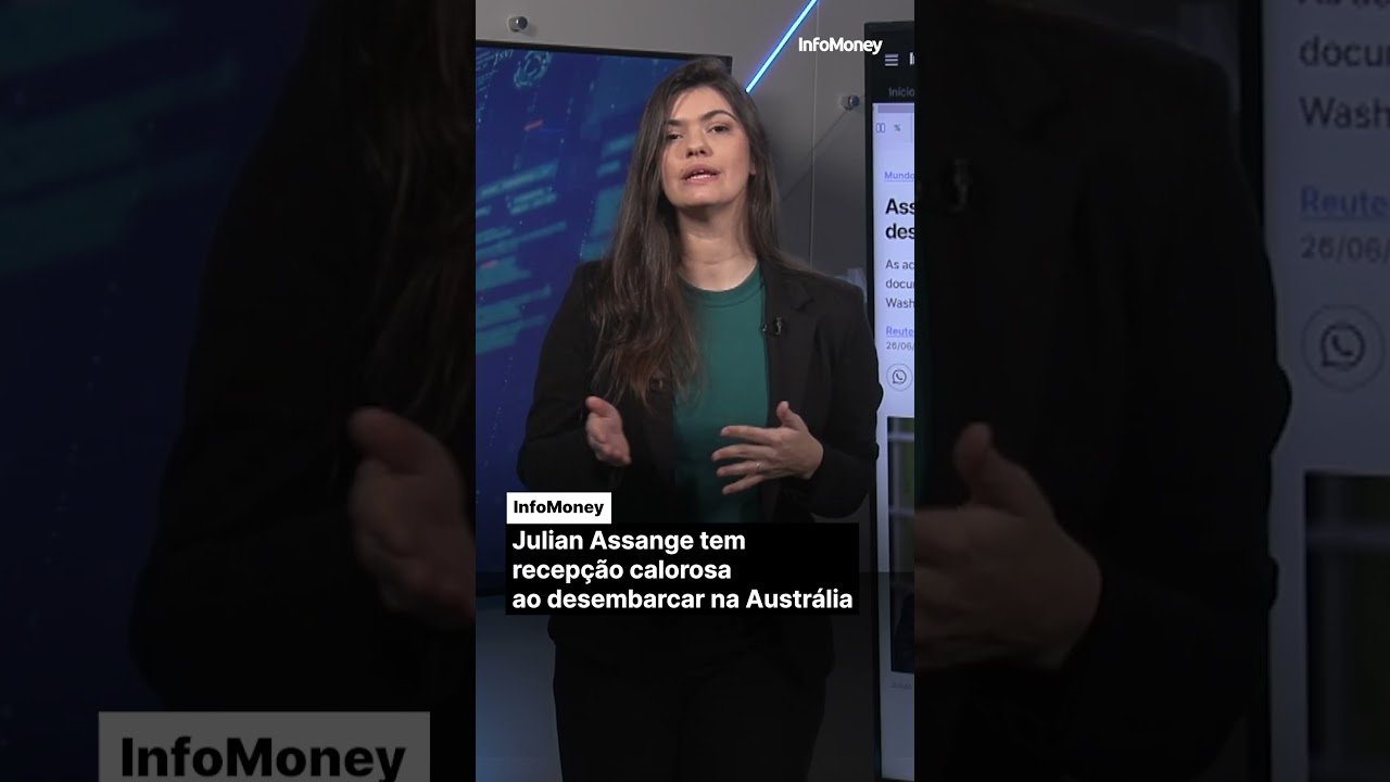 Julian Assange tem recepção calorosa ao desembarcar na Austrália