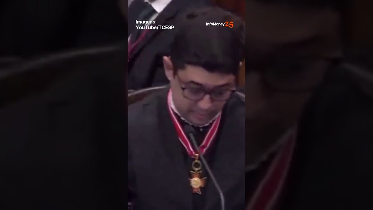 Novo conselheiro do TCE-SP chora em posse ao citar Bolsonaro