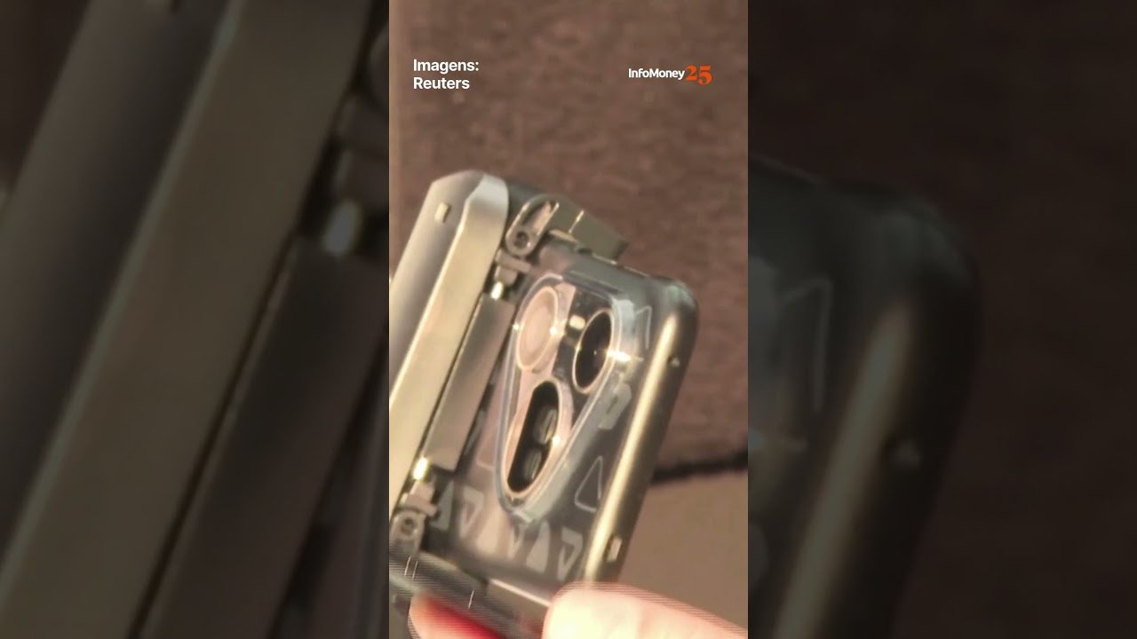 Dobra em 3 e custa R$ 13 mil: Samsung mostra o Galaxy Z TriFold