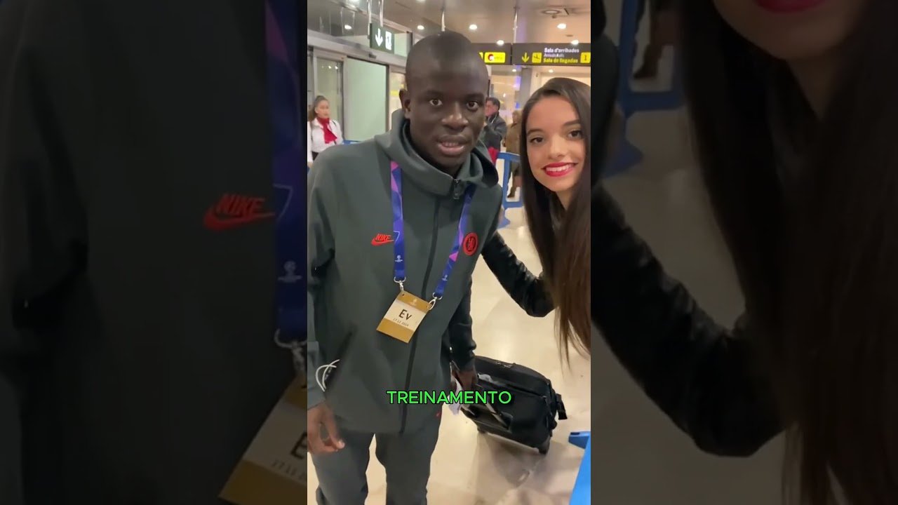 Ele É Milionário Mas Vive Como Uma Pessoa Comum #famosos #futebol #curiosidades