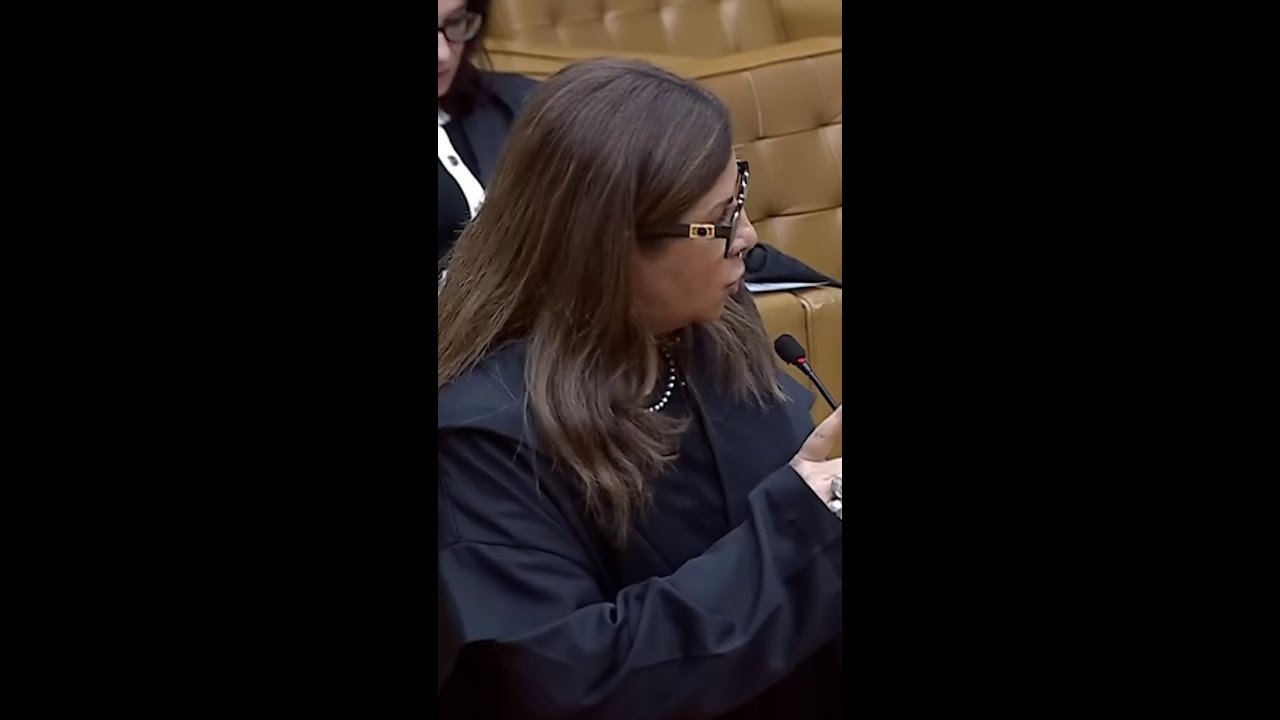 “Mal tem um lanche”: juíza defende auxílios enquanto recebe mais de R$ 113 mil