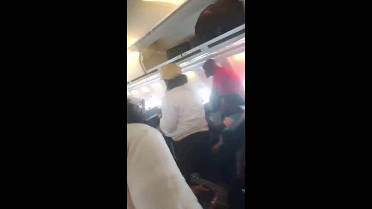 Mais de 100 refugiados haitianos são impedidos de entrar no Brasil em Viracopos