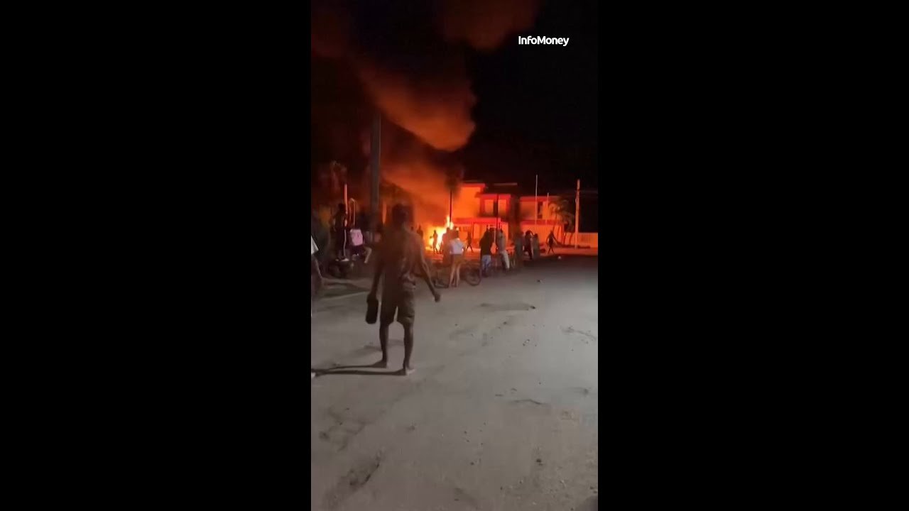 Protesto por apagões vira revolta em Cuba na madrugada deste sábado (14)