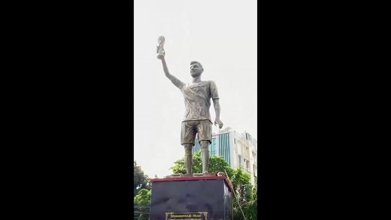 Estátua gigante de Messi na Índia será removida após “balançar com o vento”