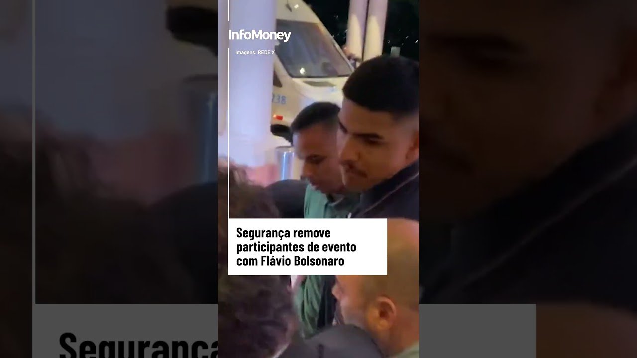 Seguranças retiram dois homens de evento com Flávio Bolsonaro e Derrite