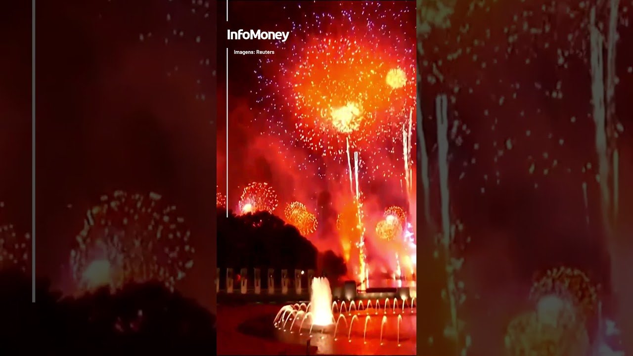Fogos iluminam Washington durante celebração dos 250 anos da independência dos EUA