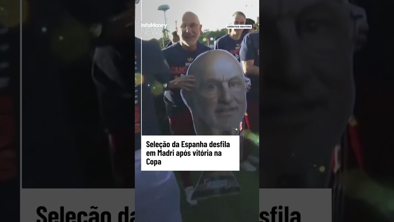 VEJA: Seleção da Espanha desfila em Madri após vitória na Copa | InfoMoney News