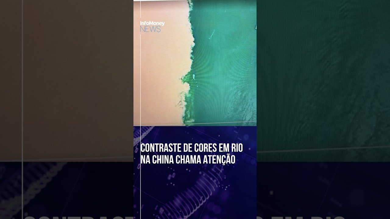 Encontro de rios forma contraste de cores na China